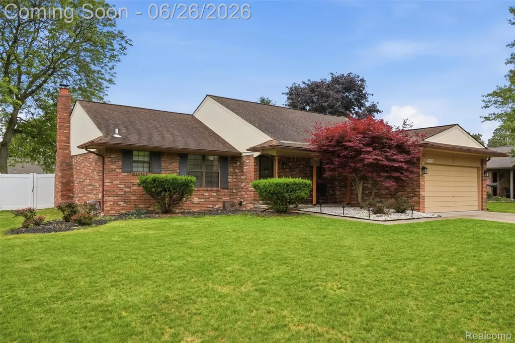 38833 Reo Drive Livonia City MI 48154