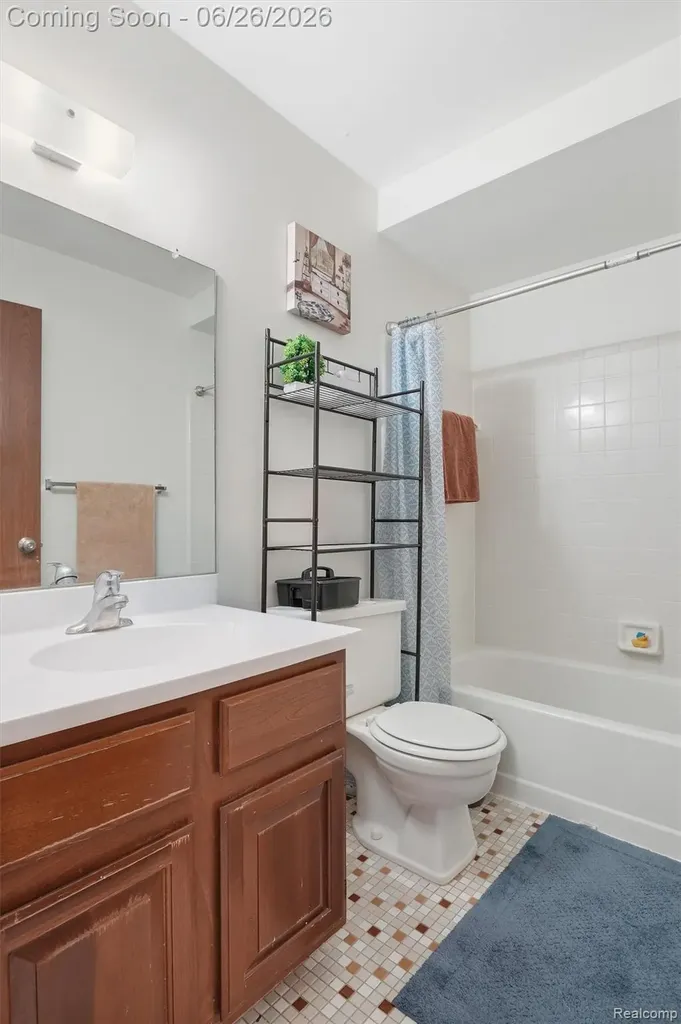 38833 Reo Drive Livonia City MI 48154