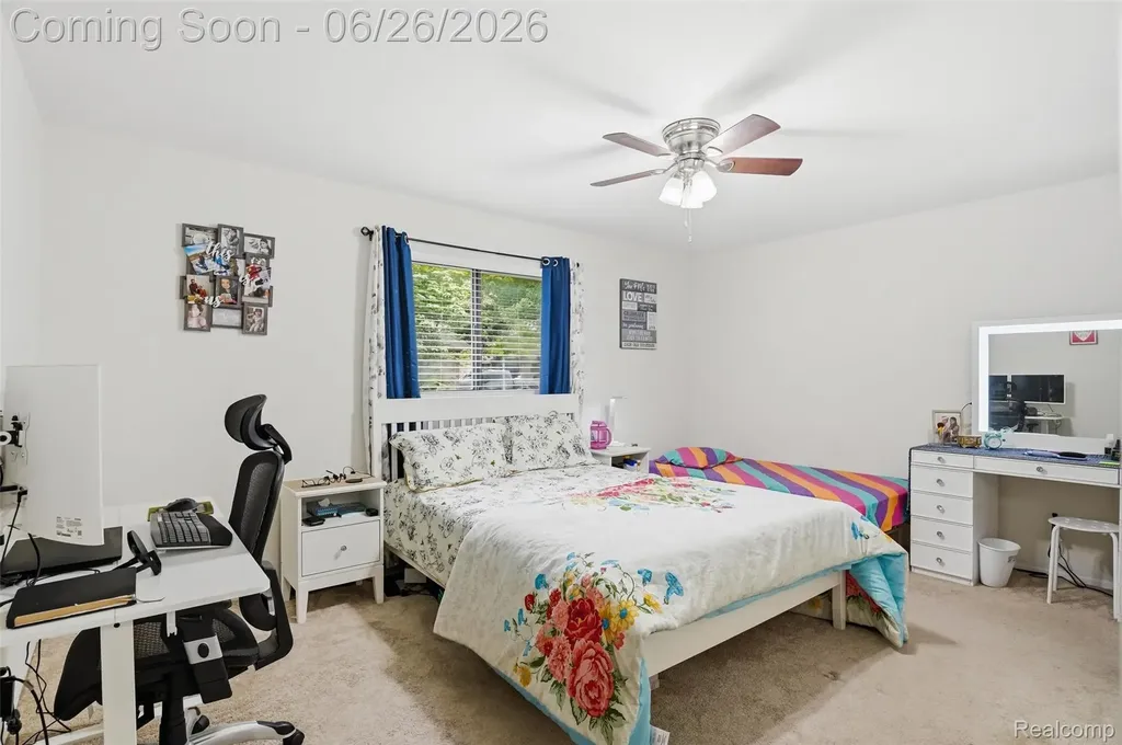 38833 Reo Drive Livonia City MI 48154