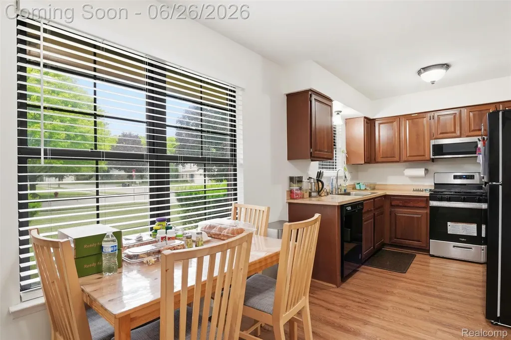 38833 Reo Drive Livonia City MI 48154