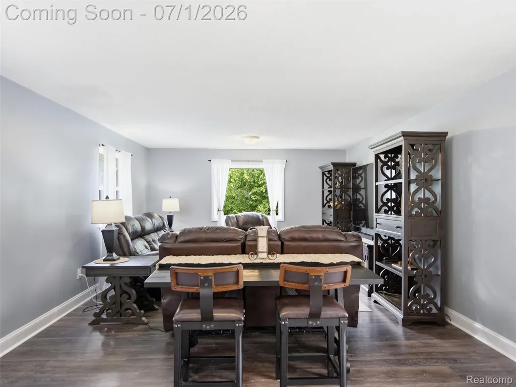 6195 Lake Forest Drive Grand Blanc Charter Township MI 48439