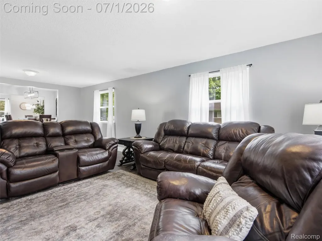 6195 Lake Forest Drive Grand Blanc Charter Township MI 48439