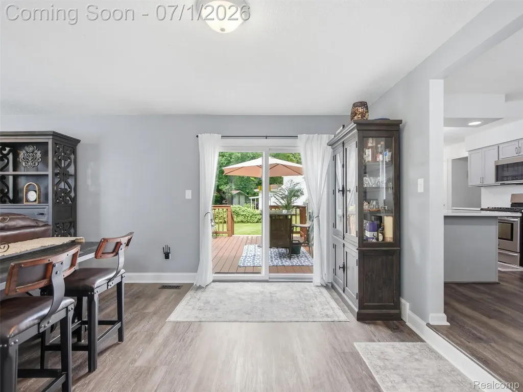 6195 Lake Forest Drive Grand Blanc Charter Township MI 48439