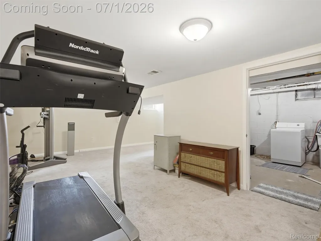6195 Lake Forest Drive Grand Blanc Charter Township MI 48439