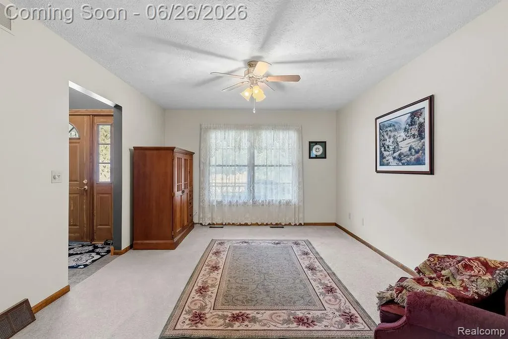 5835 Macmillan Way Delhi Charter Township MI 48911