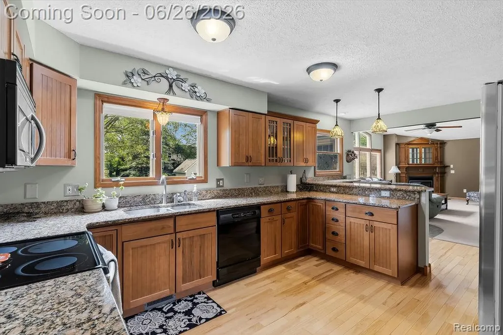 5835 Macmillan Way Delhi Charter Township MI 48911