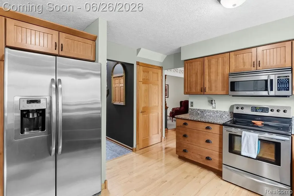 5835 Macmillan Way Delhi Charter Township MI 48911