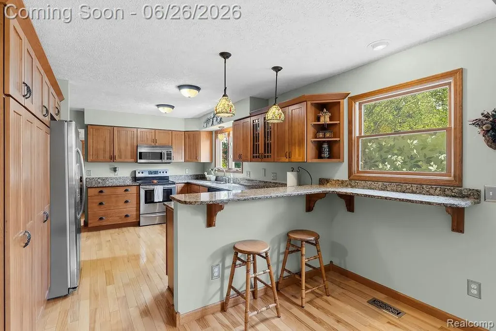 5835 Macmillan Way Delhi Charter Township MI 48911