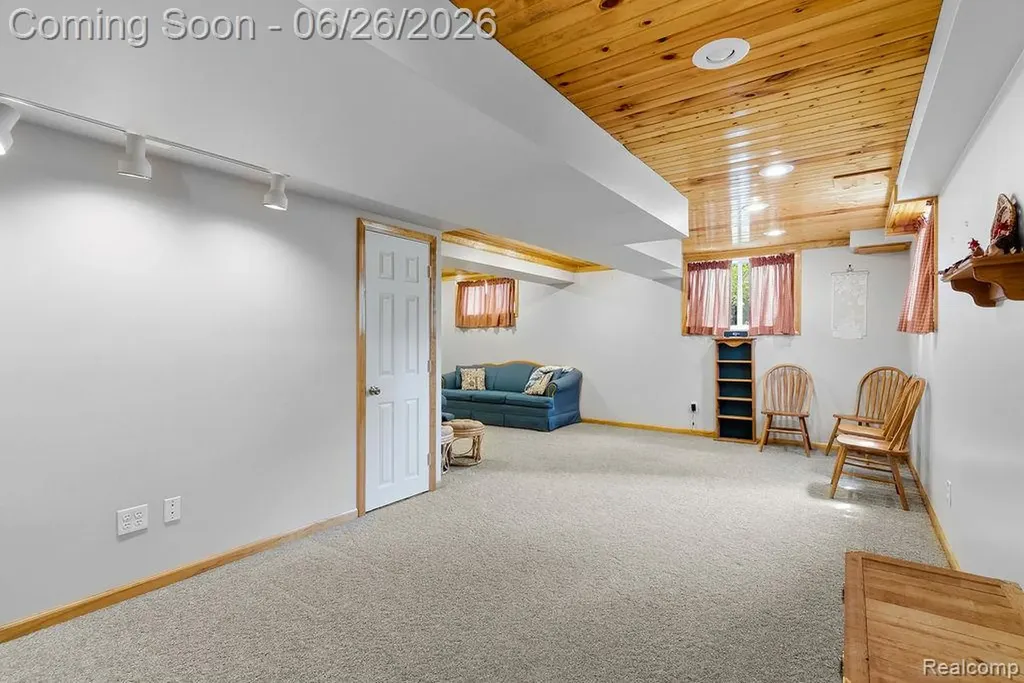 5835 Macmillan Way Delhi Charter Township MI 48911