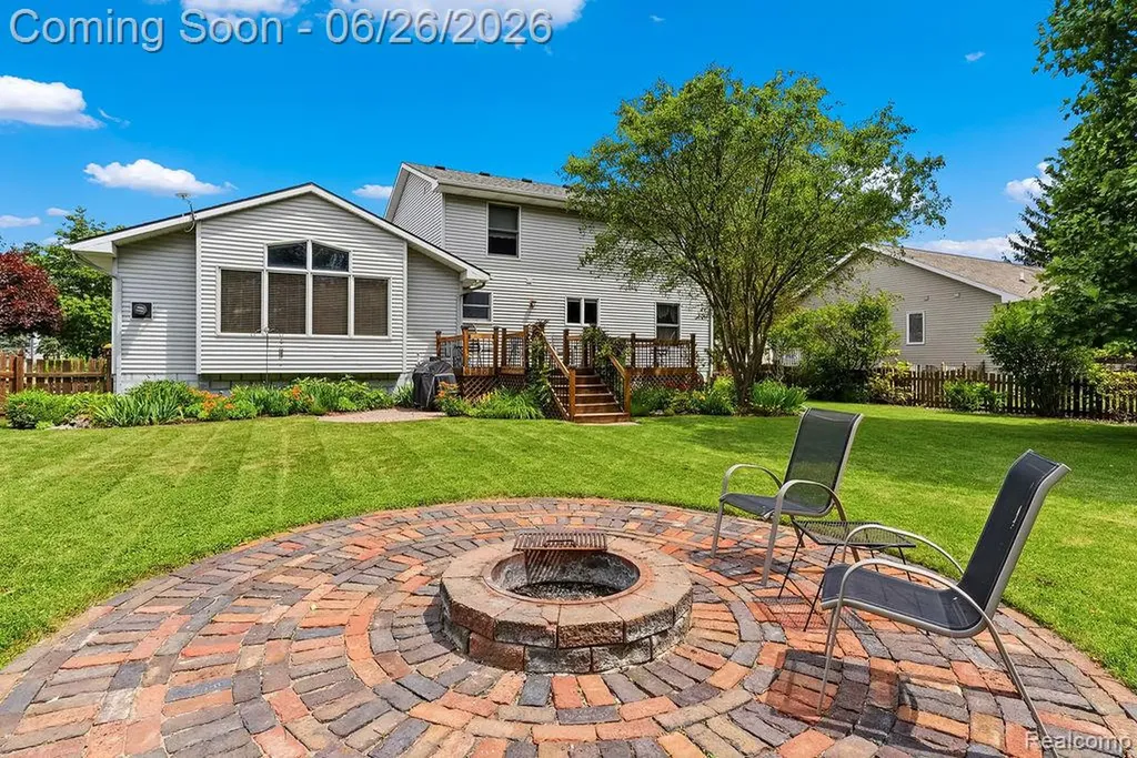 5835 Macmillan Way Delhi Charter Township MI 48911
