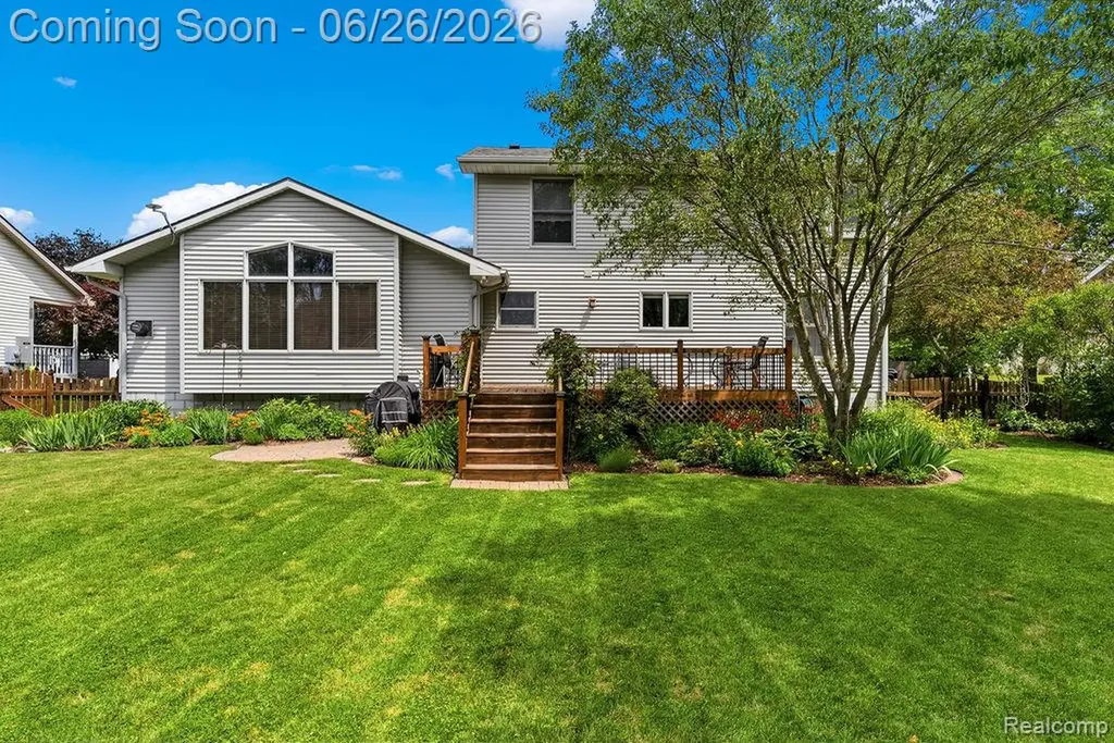 5835 Macmillan Way Delhi Charter Township MI 48911
