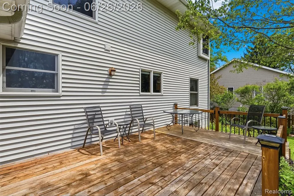 5835 Macmillan Way Delhi Charter Township MI 48911