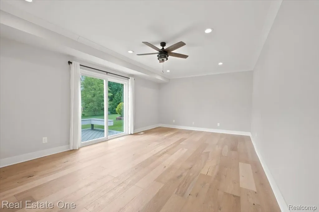 5485 Hammersmith Drive West Bloomfield Charter Township MI 48322