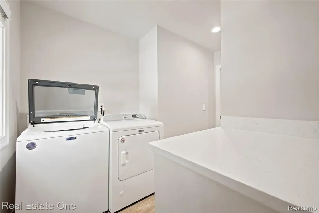 5485 Hammersmith Drive West Bloomfield Charter Township MI 48322
