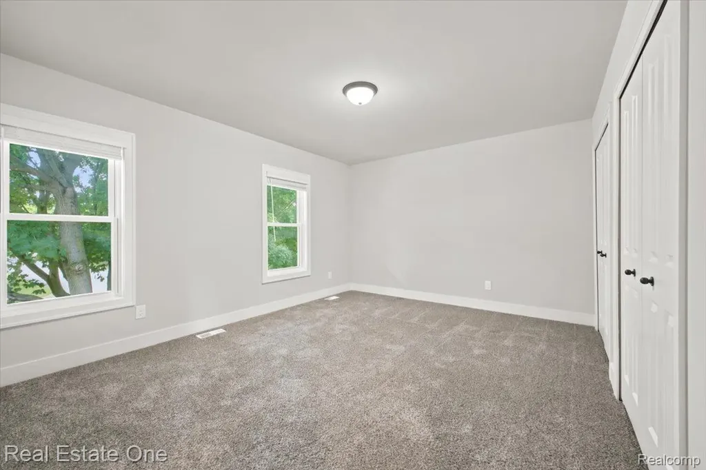 5485 Hammersmith Drive West Bloomfield Charter Township MI 48322