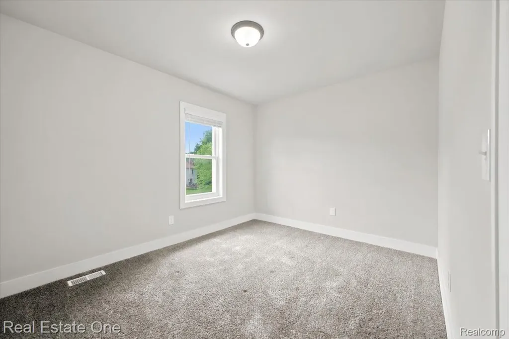 5485 Hammersmith Drive West Bloomfield Charter Township MI 48322
