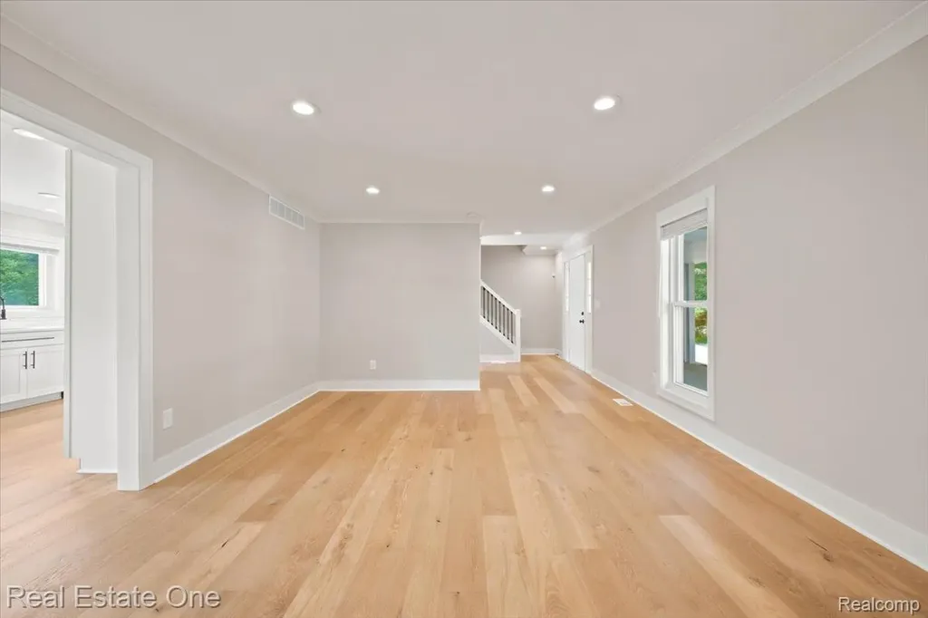 5485 Hammersmith Drive West Bloomfield Charter Township MI 48322