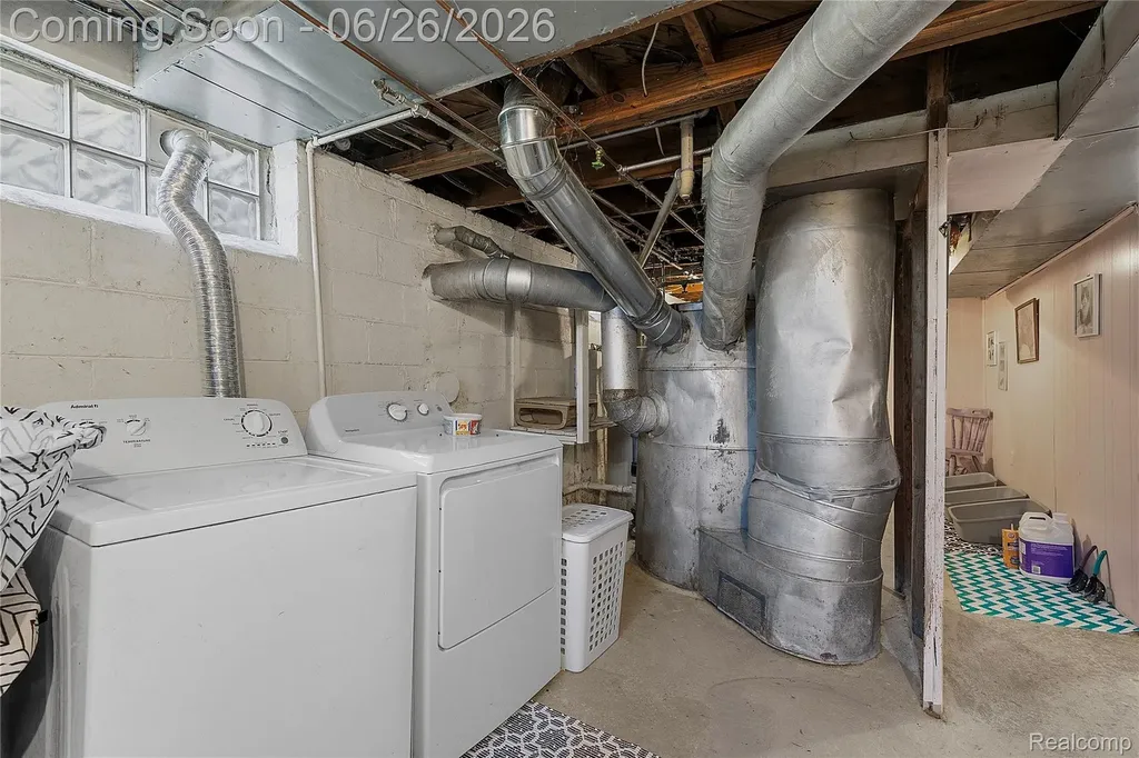 853 Wordsworth Street Ferndale City MI 48220