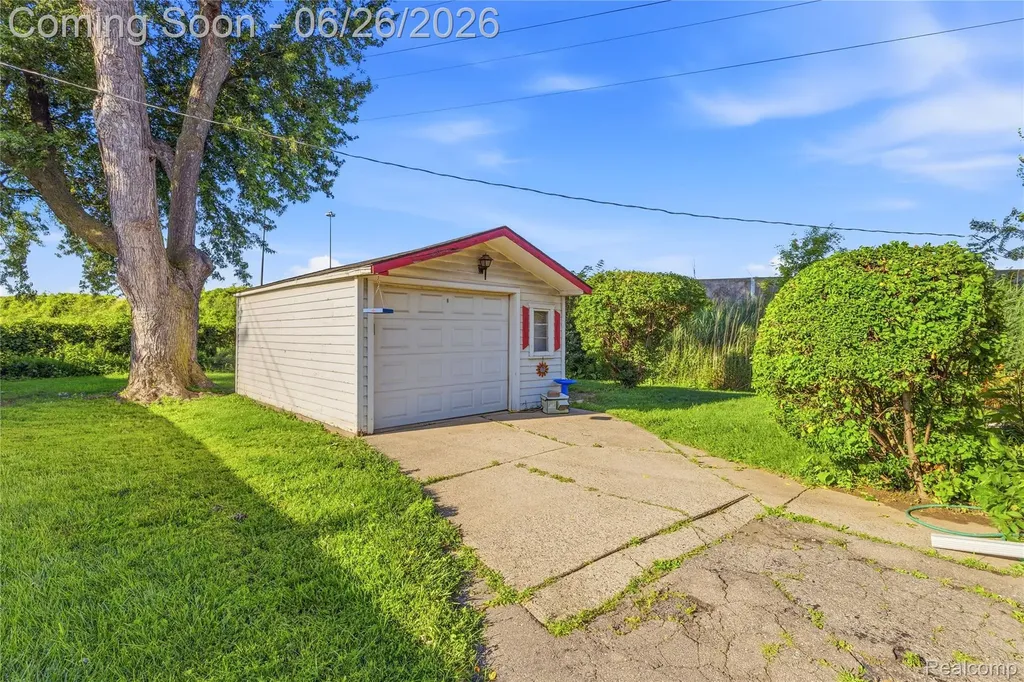 853 Wordsworth Street Ferndale City MI 48220