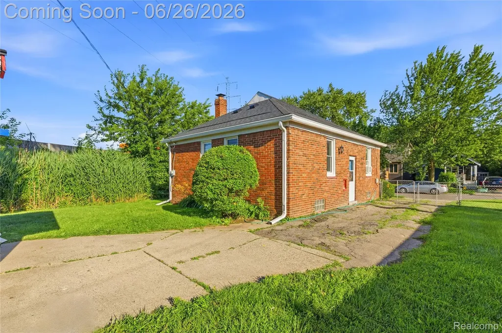853 Wordsworth Street Ferndale City MI 48220