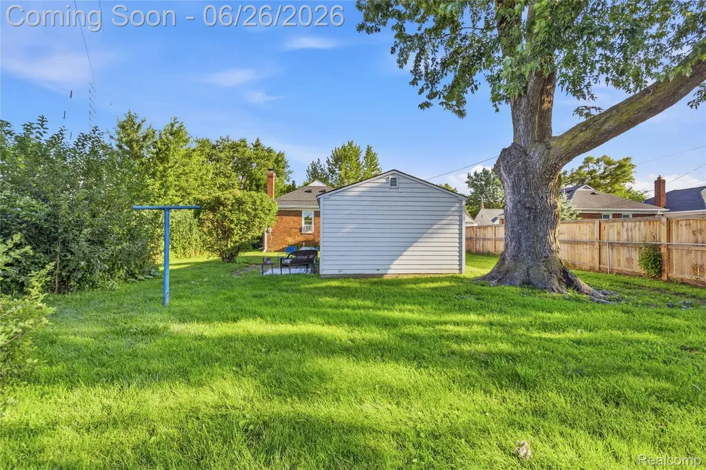 853 Wordsworth Street Ferndale City MI 48220