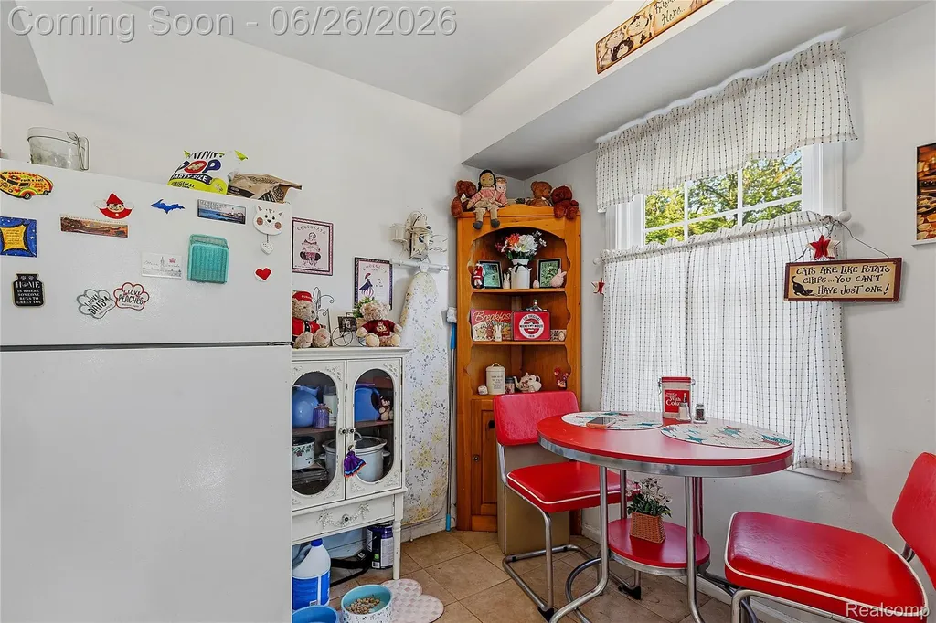 853 Wordsworth Street Ferndale City MI 48220