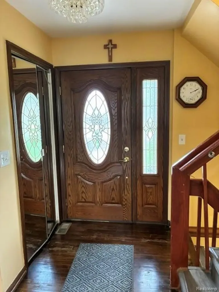 35616 Drake Drive Sterling Heights City MI 48310