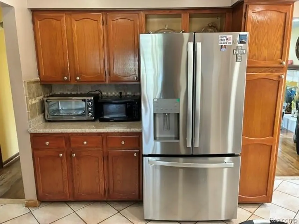 35616 Drake Drive Sterling Heights City MI 48310