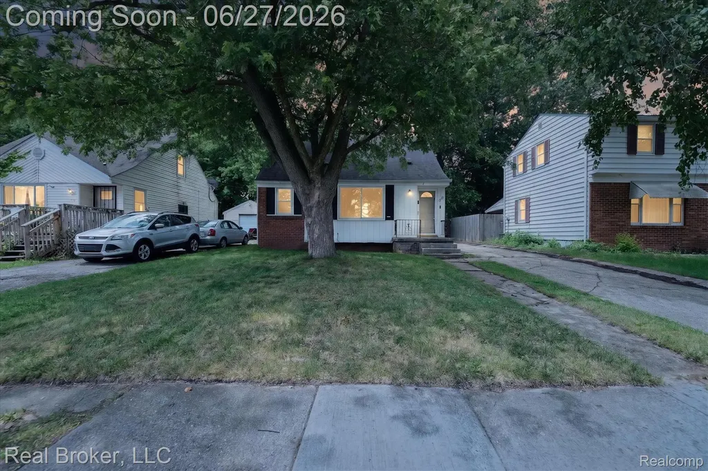 602 S Meade Street Flint City MI 48503