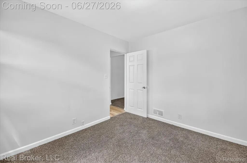602 S Meade Street Flint City MI 48503