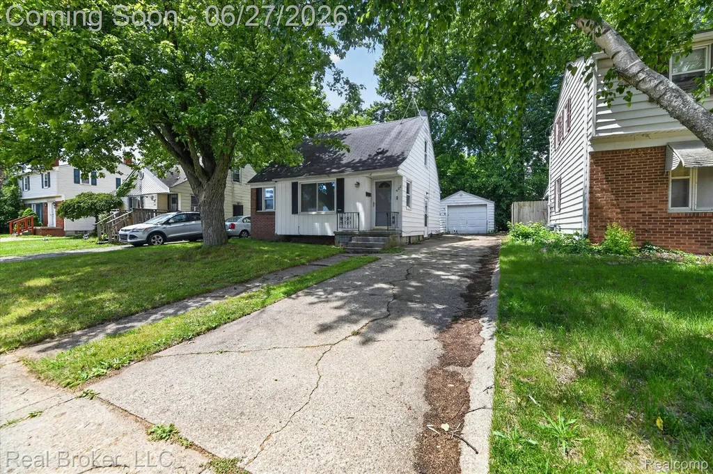 602 S Meade Street Flint City MI 48503