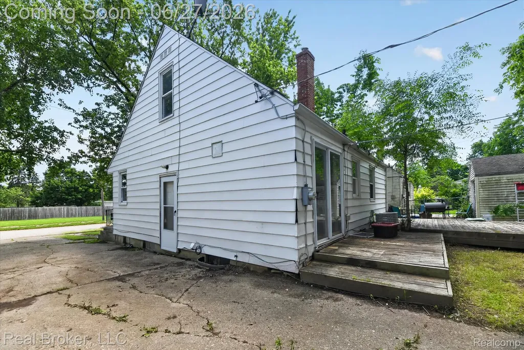 602 S Meade Street Flint City MI 48503