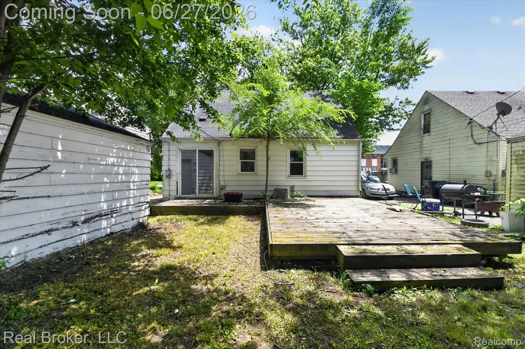 602 S Meade Street Flint City MI 48503