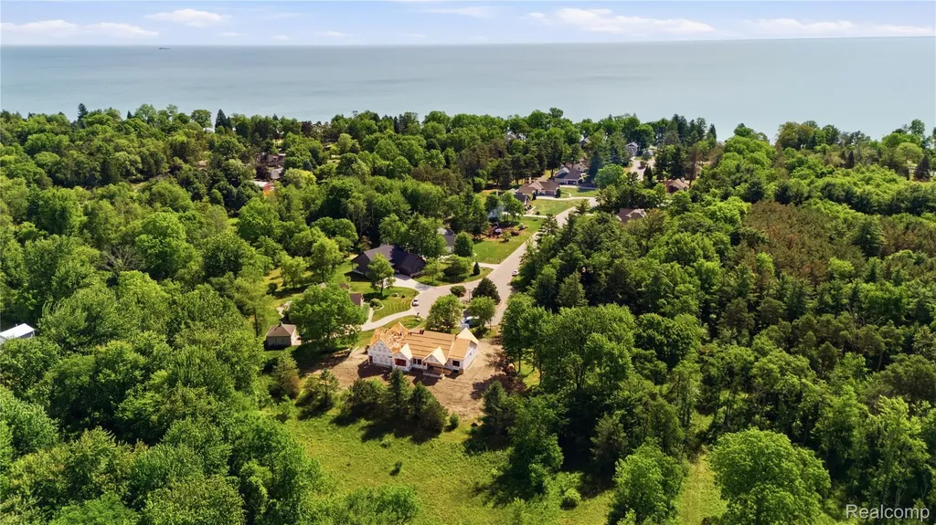 3855 Conifer Court Burtchville Township MI 48059