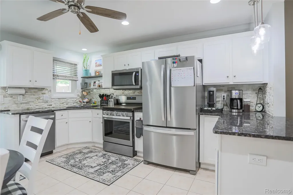 39567 Macomber Street Harrison Charter Township MI 48045