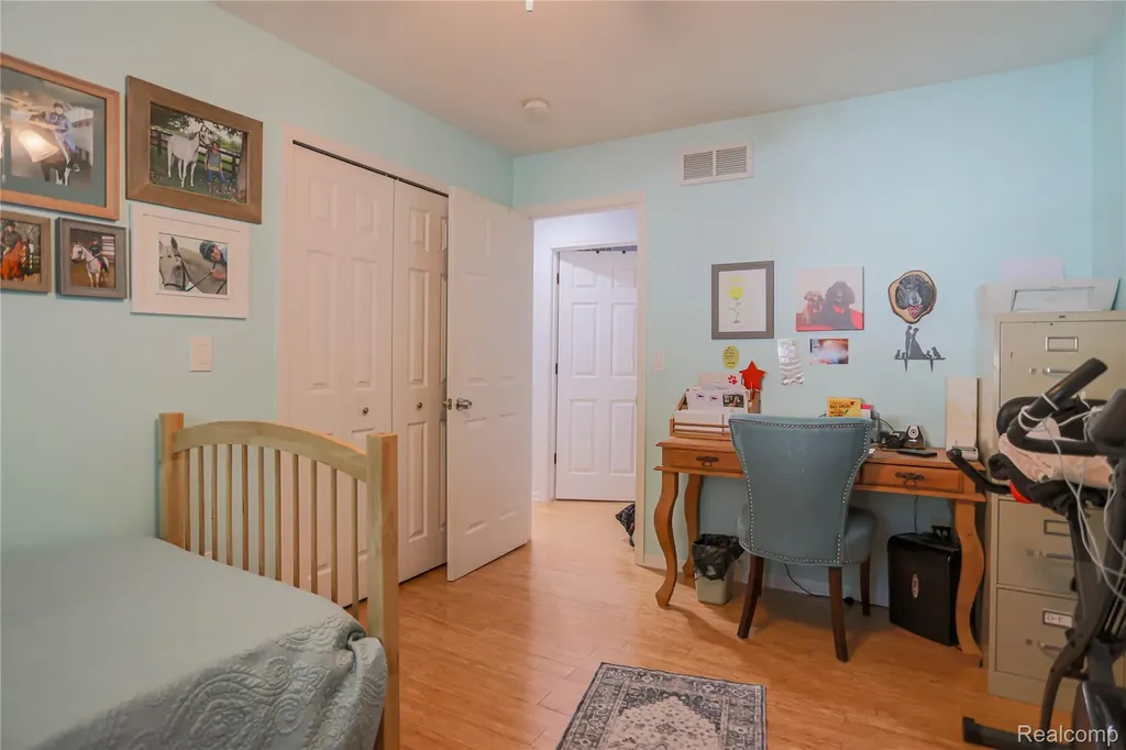 39567 Macomber Street Harrison Charter Township MI 48045