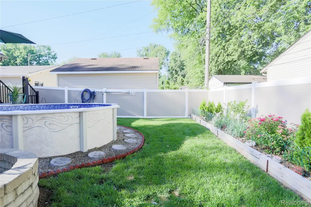 39567 Macomber Street Harrison Charter Township MI 48045