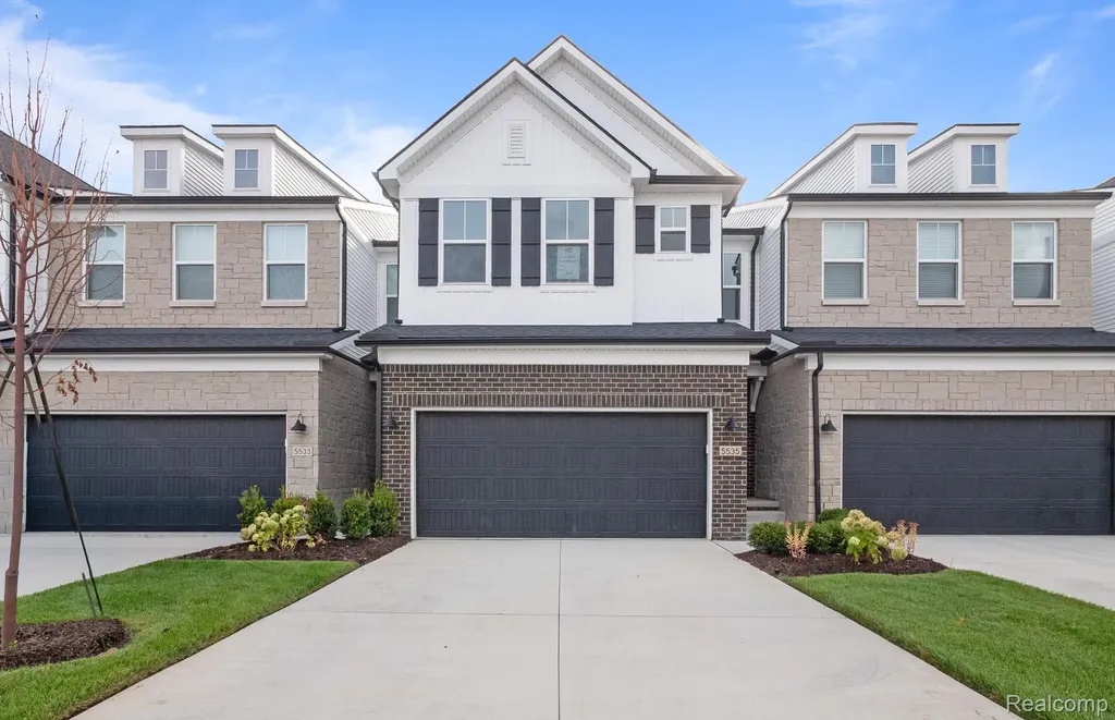 5688 Corgi Drive Pittsfield Charter Township MI 48108