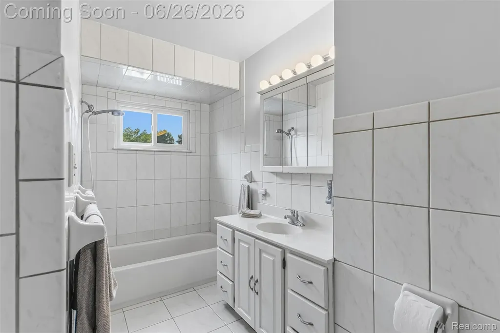 5120 Hillcrest Circle Genesee Charter Township MI 48506