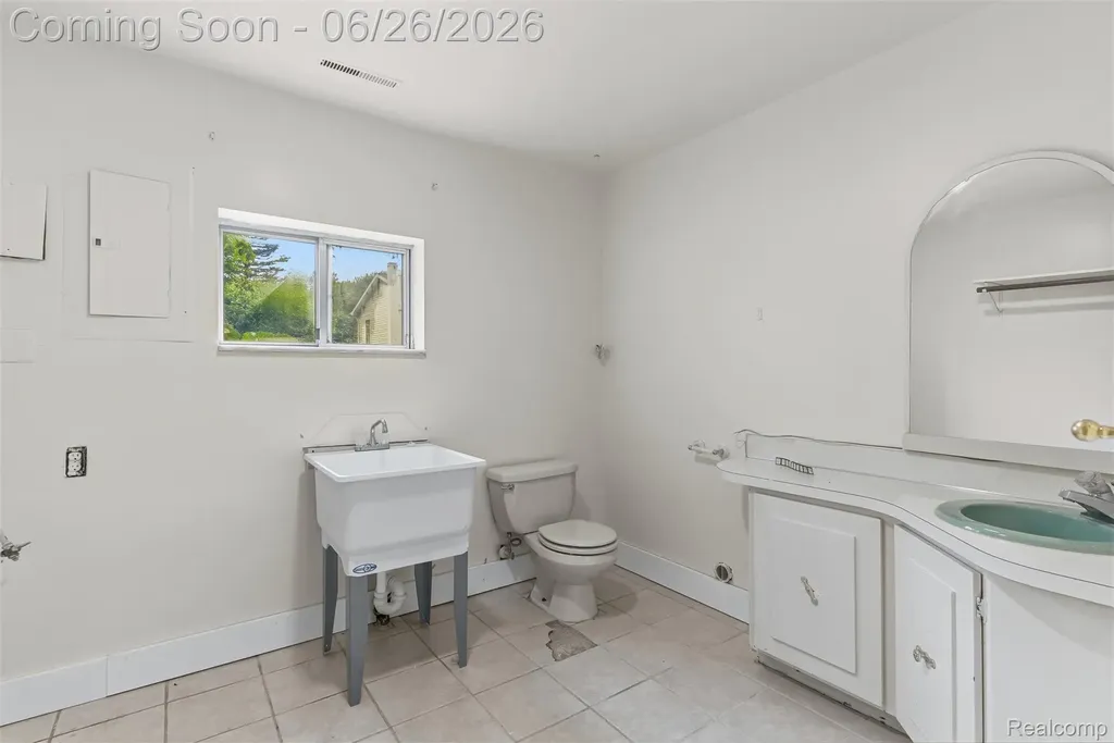 5120 Hillcrest Circle Genesee Charter Township MI 48506