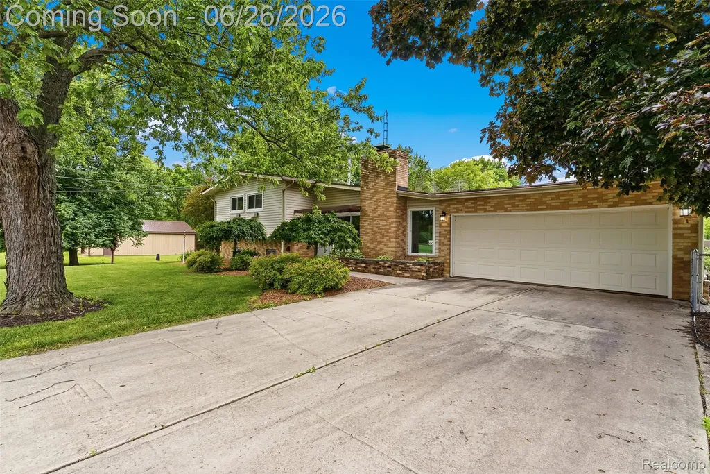 5120 Hillcrest Circle Genesee Charter Township MI 48506