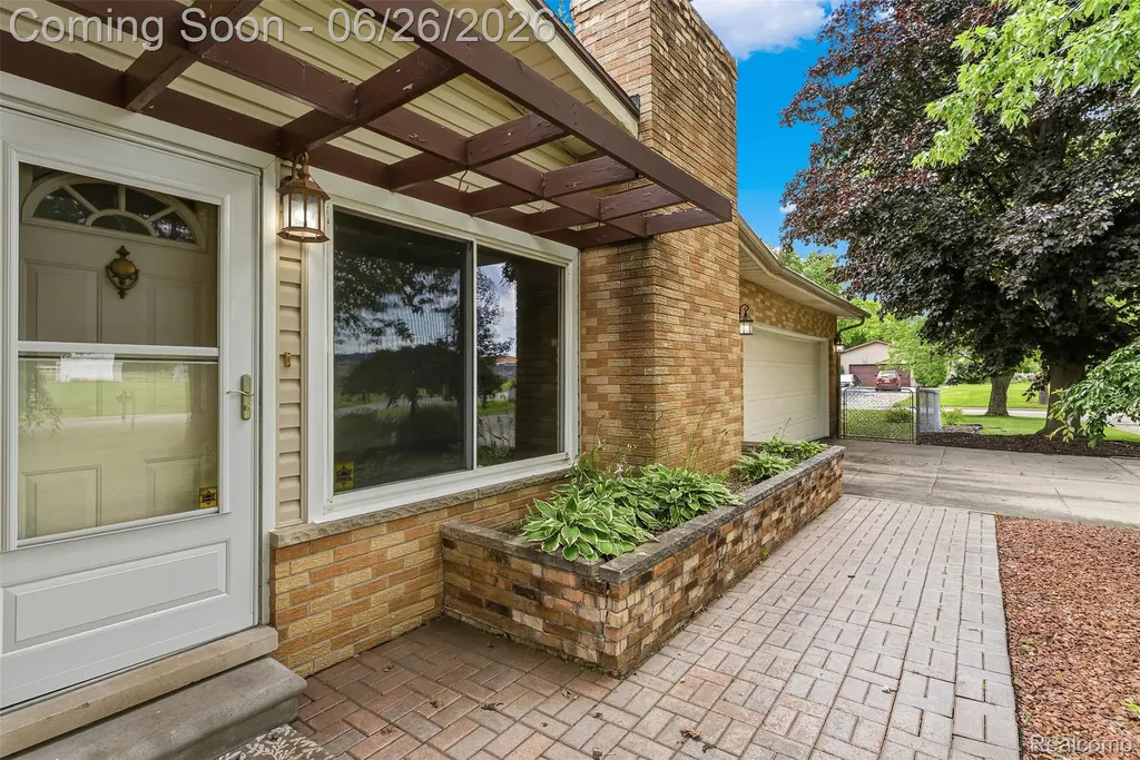 5120 Hillcrest Circle Genesee Charter Township MI 48506