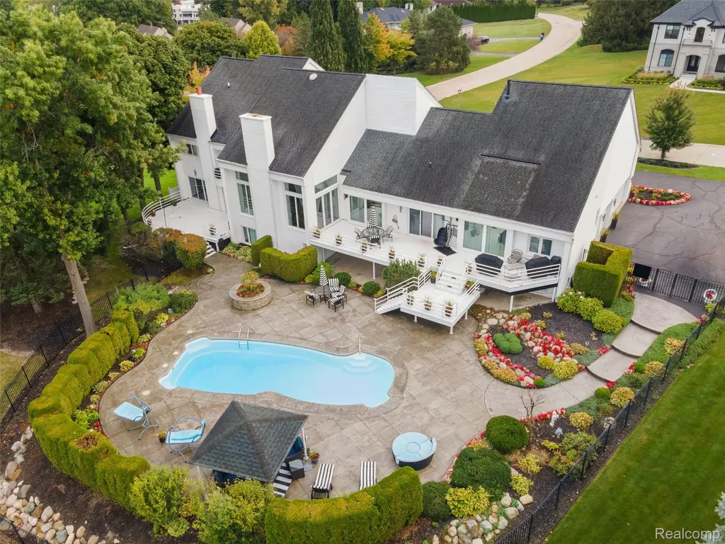 3802 Columbia Drive Bloomfield Hills City MI 48302