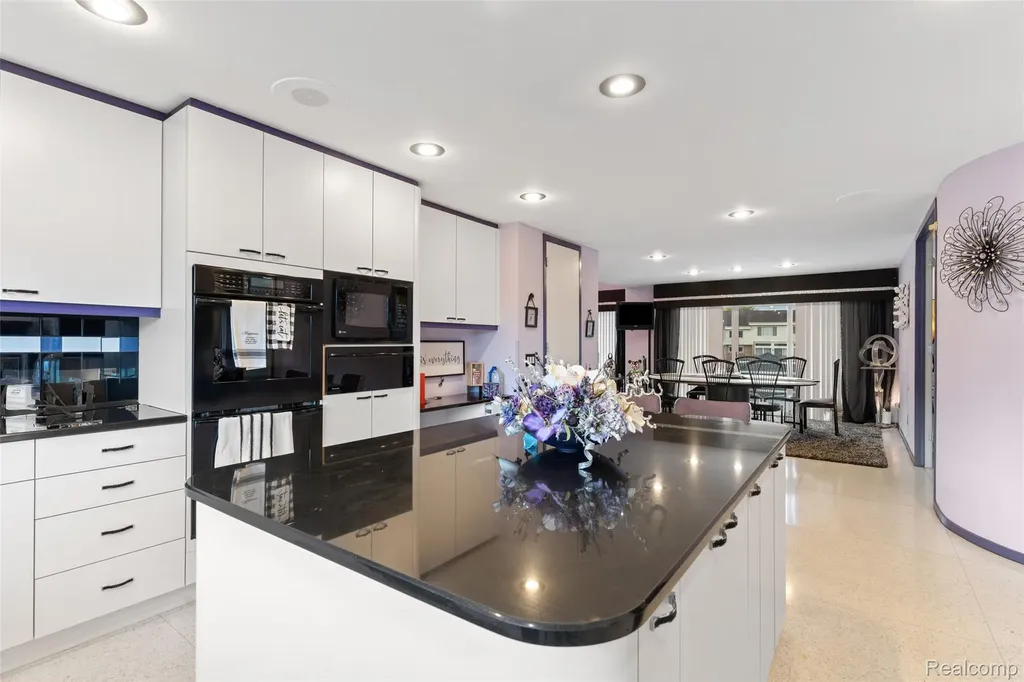3802 Columbia Drive Bloomfield Hills City MI 48302