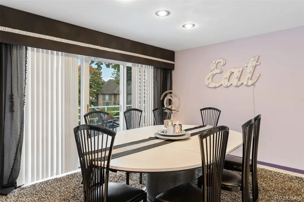 3802 Columbia Drive Bloomfield Hills City MI 48302