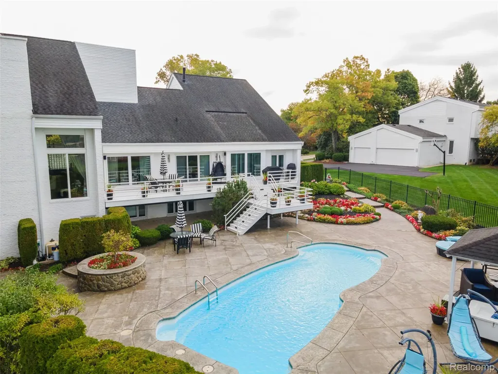 3802 Columbia Drive Bloomfield Hills City MI 48302