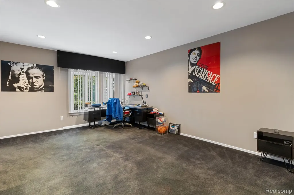 3802 Columbia Drive Bloomfield Hills City MI 48302