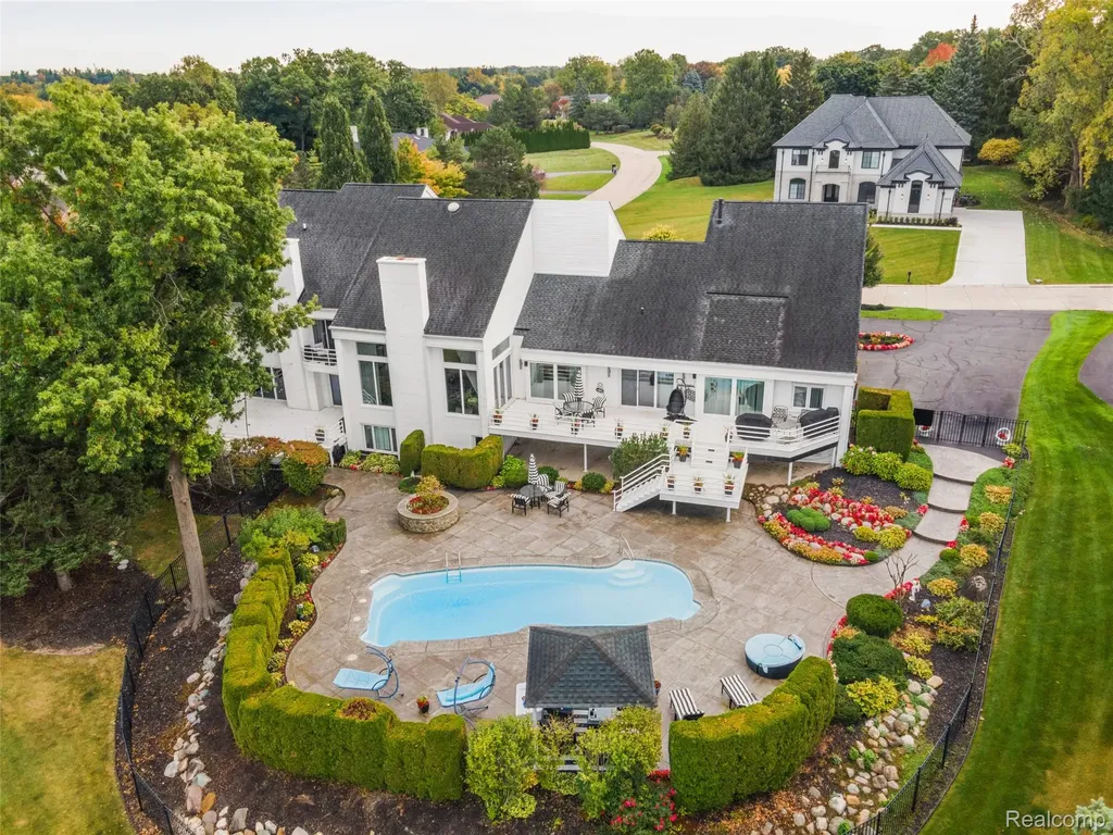 3802 Columbia Drive Bloomfield Hills City MI 48302
