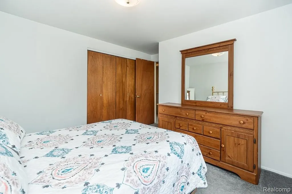 11678 Monsbrook Court Sterling Heights City MI 48312