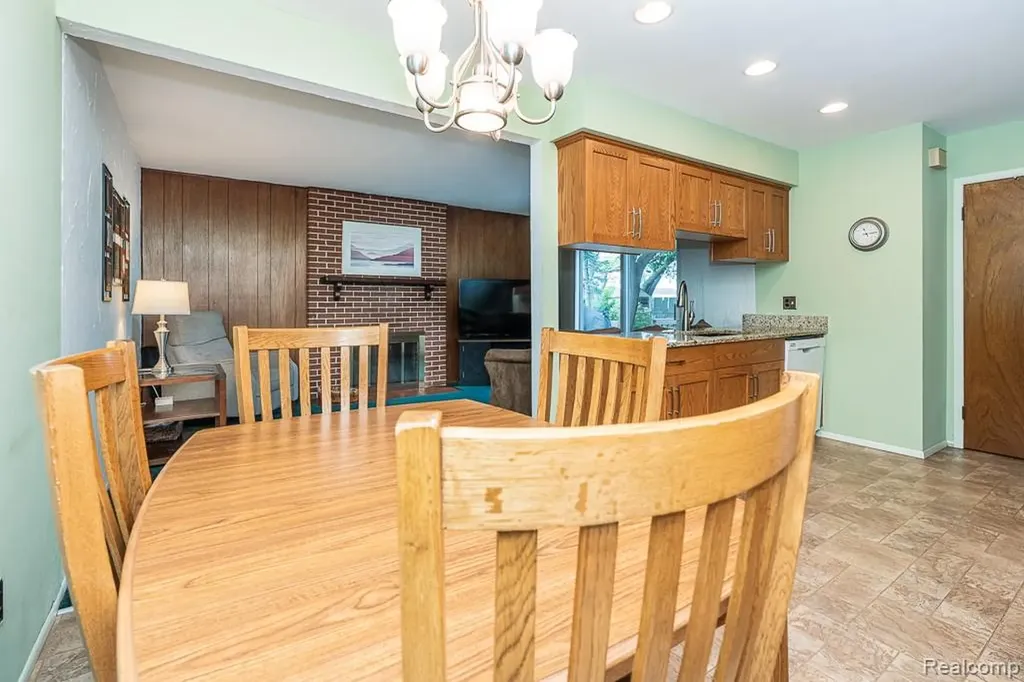 11678 Monsbrook Court Sterling Heights City MI 48312